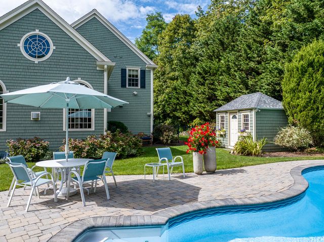 5 Pine Street, Sandwich, MA 02563
