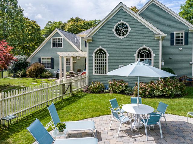 5 Pine Street, Sandwich, MA 02563