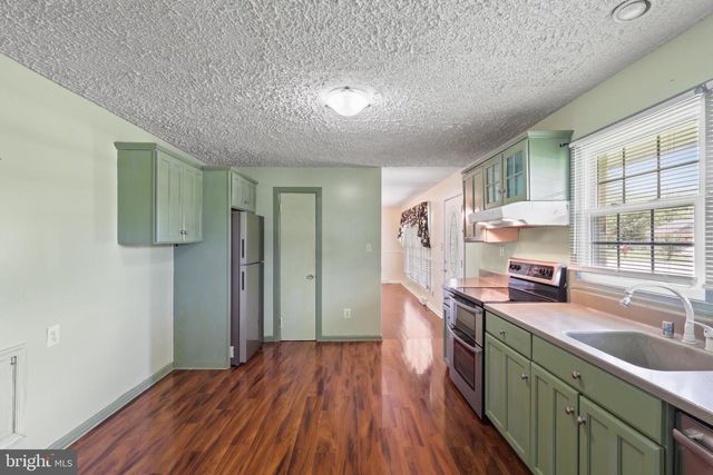 801 CULPEPER ST, Fredericksburg, VA 22405