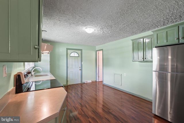801 CULPEPER ST, Fredericksburg, VA 22405