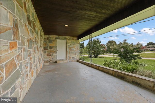 801 CULPEPER ST, Fredericksburg, VA 22405