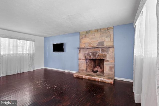 801 CULPEPER ST, Fredericksburg, VA 22405