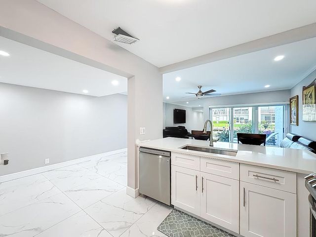 129 Lehane Terrace 137, North Palm Beach, FL 33408