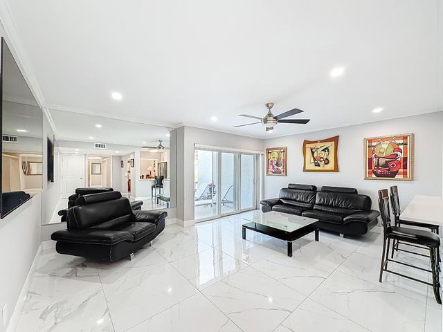 129 Lehane Terrace 137, North Palm Beach, FL 33408