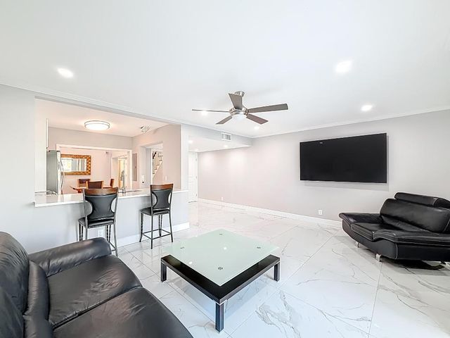 129 Lehane Terrace 137, North Palm Beach, FL 33408