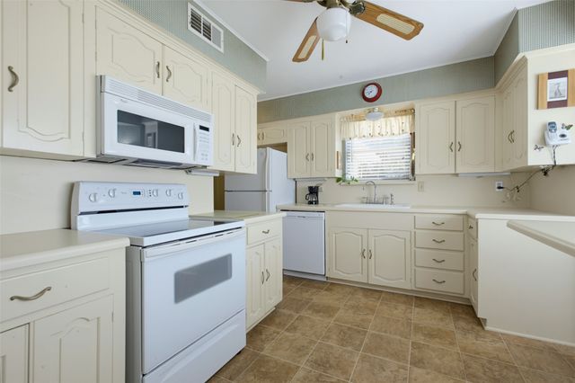 200 N Weatherred Drive, Richardson, TX 75080