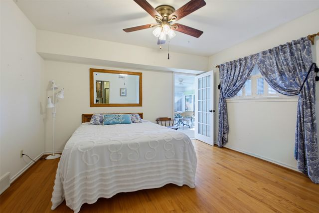 200 N Weatherred Drive, Richardson, TX 75080