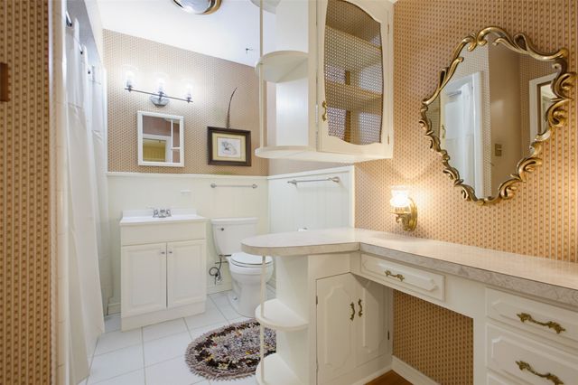 200 N Weatherred Drive, Richardson, TX 75080