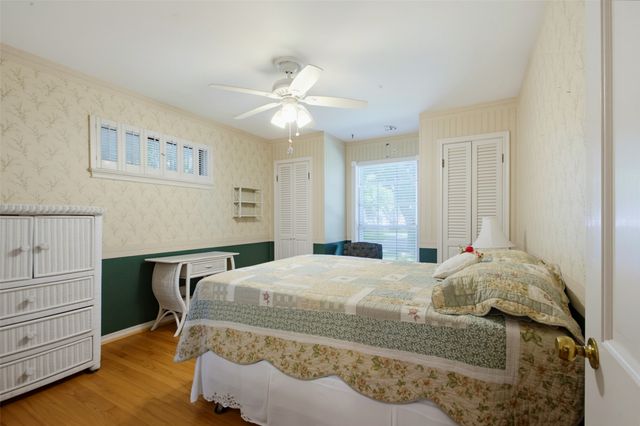 200 N Weatherred Drive, Richardson, TX 75080