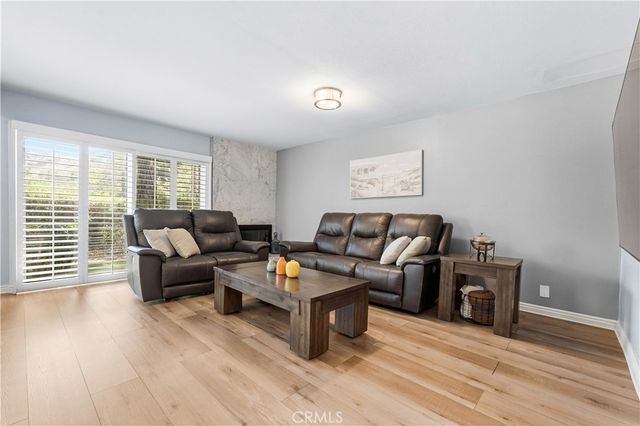 5504 E Vista Del Rio, Anaheim, CA 92807