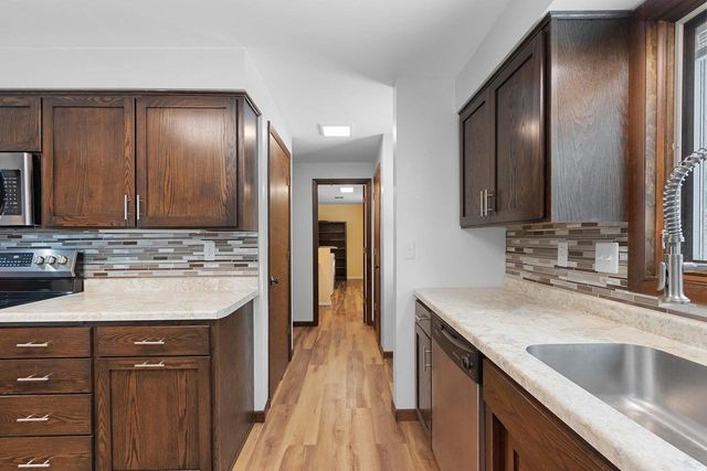 2560 ST STEVEN COURT, Green Bay, WI 54304