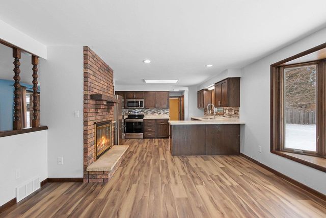 2560 ST STEVEN COURT, Green Bay, WI 54304