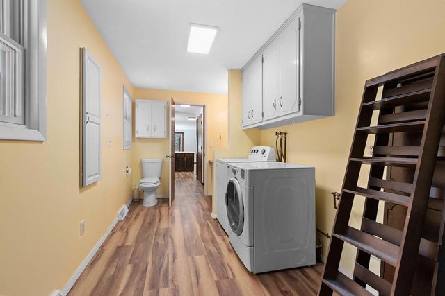 2560 ST STEVEN COURT, Green Bay, WI 54304