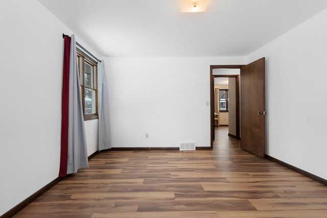 2560 ST STEVEN COURT, Green Bay, WI 54304