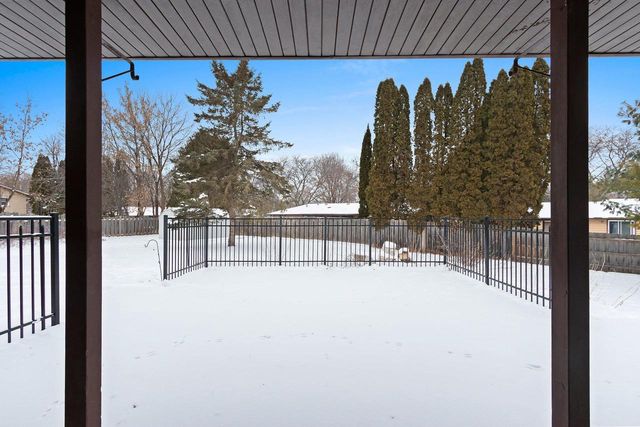 2560 ST STEVEN COURT, Green Bay, WI 54304