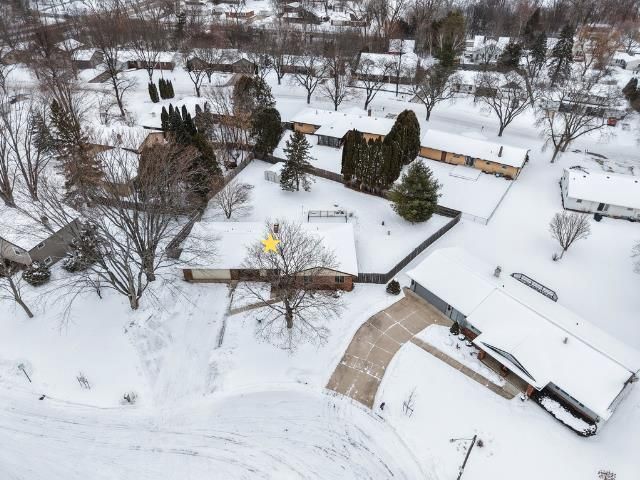 2560 ST STEVEN COURT, Green Bay, WI 54304