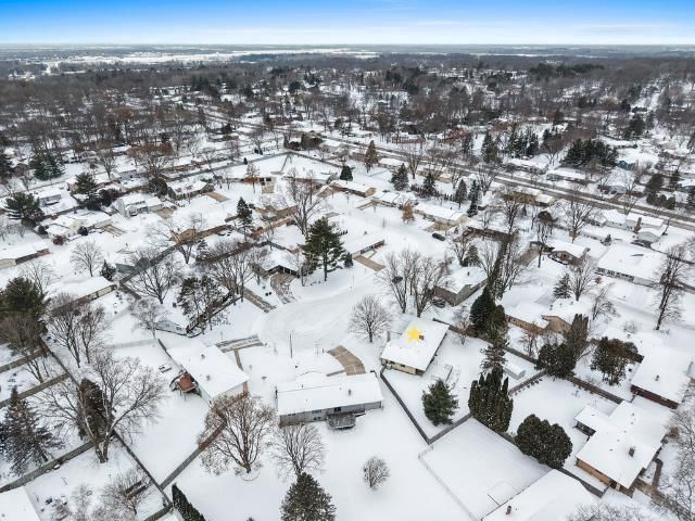 2560 ST STEVEN COURT, Green Bay, WI 54304