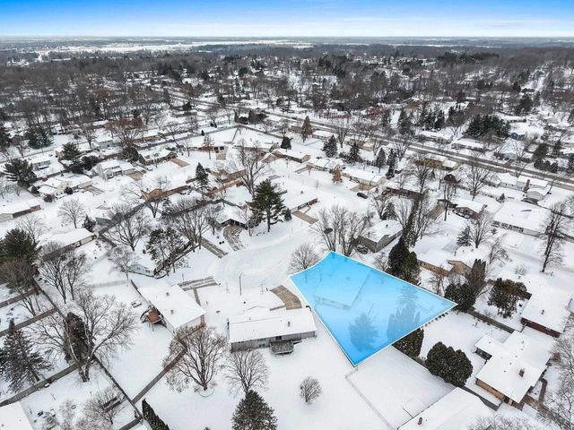 2560 ST STEVEN COURT, Green Bay, WI 54304