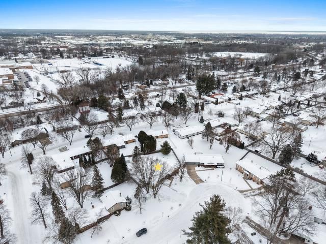 2560 ST STEVEN COURT, Green Bay, WI 54304