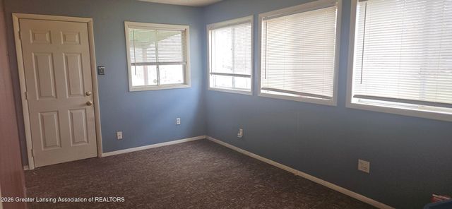 3220 W Miller Road, Lansing, MI 48911