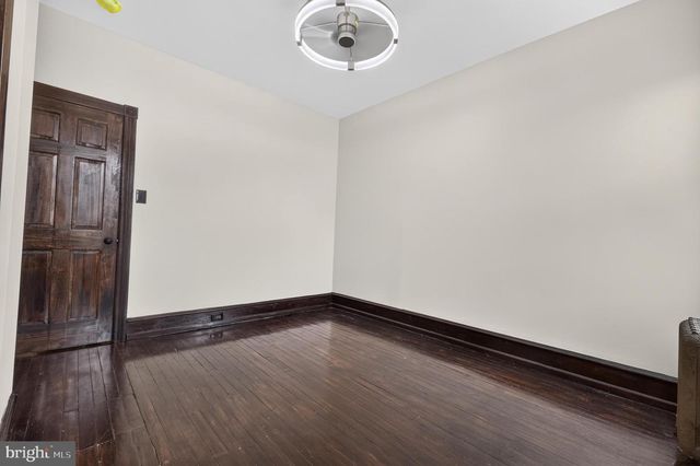 5452 CATHARINE ST, Philadelphia, PA 19143