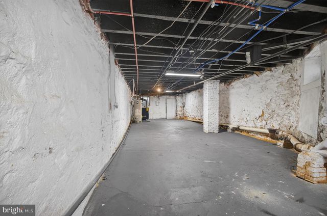 5452 CATHARINE ST, Philadelphia, PA 19143