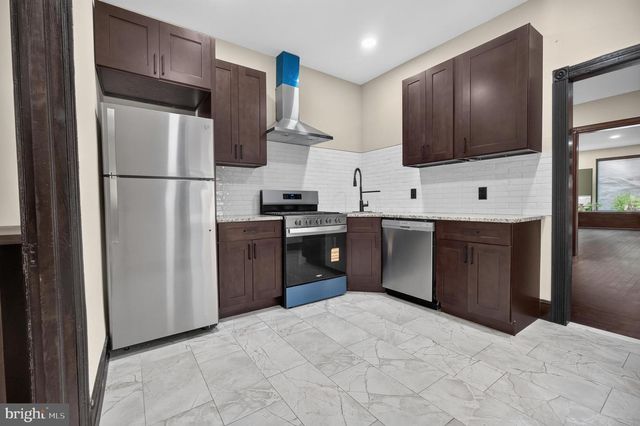 5452 CATHARINE ST, Philadelphia, PA 19143