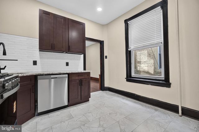 5452 CATHARINE ST, Philadelphia, PA 19143