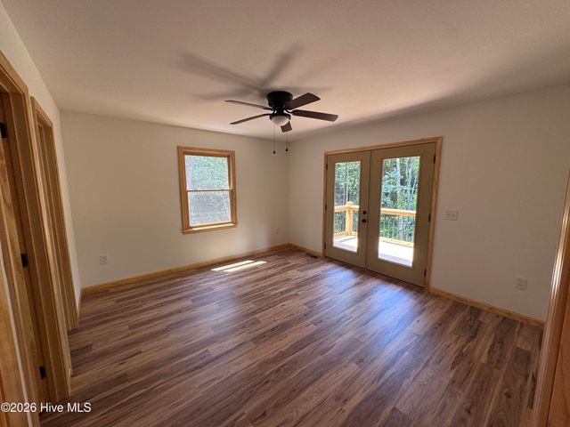 109 Chestnut Oaks Drive, Murphy, NC 28906