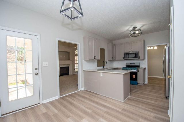 19 Harpers Farm Drive, Newnan, GA 30263