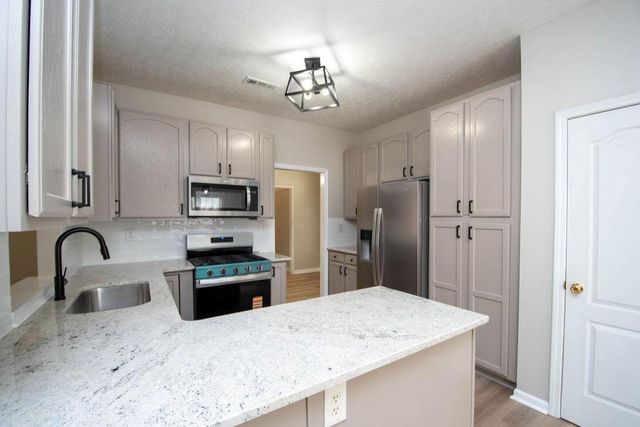 19 Harpers Farm Drive, Newnan, GA 30263