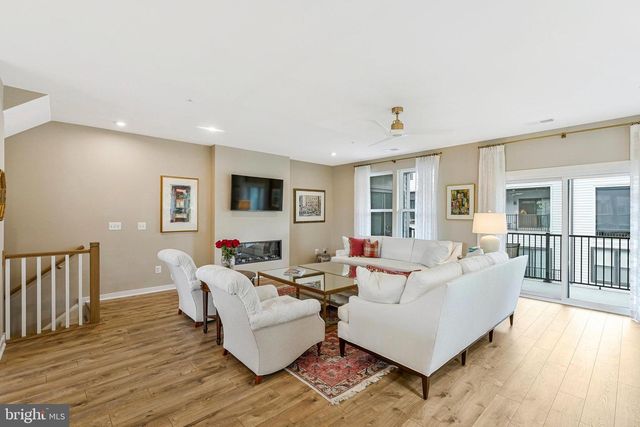 4149 RED MULBERRY DR, Fairfax, VA 22033