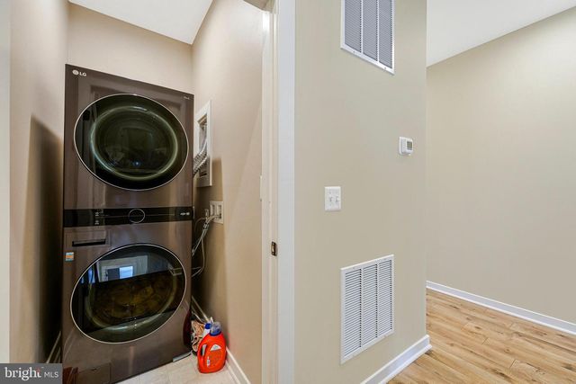 4149 RED MULBERRY DR, Fairfax, VA 22033