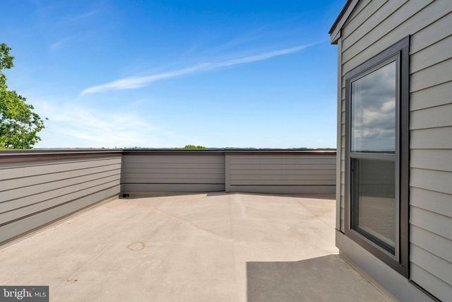 4149 RED MULBERRY DR, Fairfax, VA 22033