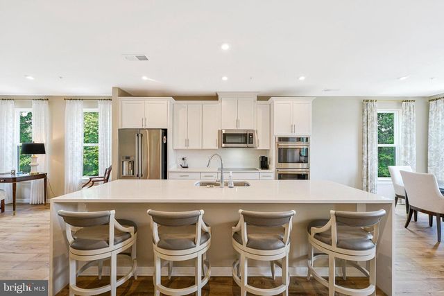 4149 RED MULBERRY DR, Fairfax, VA 22033