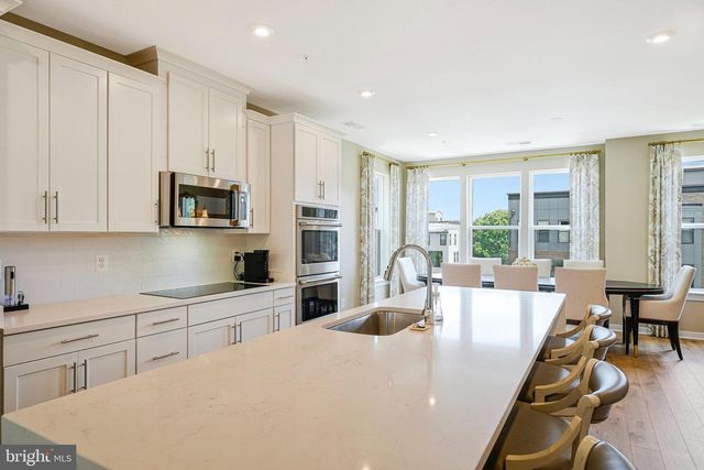 4149 RED MULBERRY DR, Fairfax, VA 22033