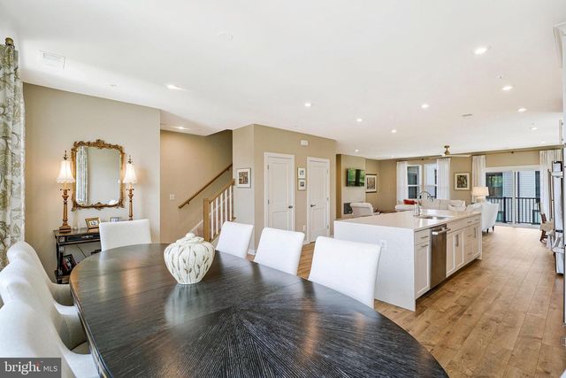 4149 RED MULBERRY DR, Fairfax, VA 22033