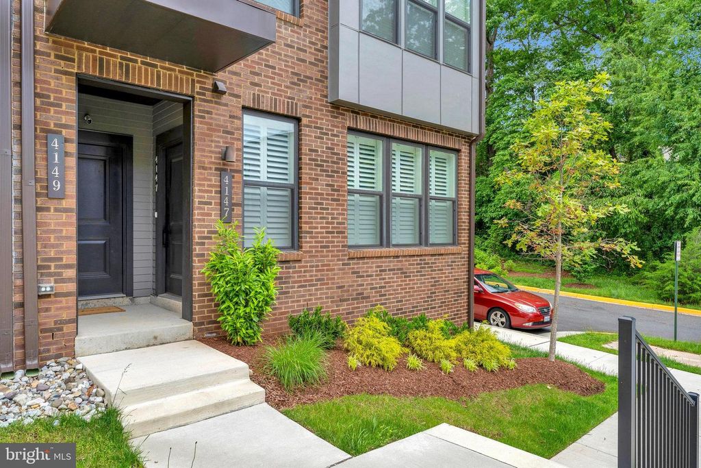 4149 RED MULBERRY DR, Fairfax, VA 22033