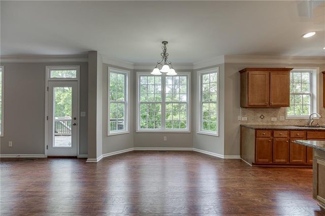 5971 Peacock Lane, Hoschton, GA 30548