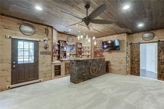 5971 Peacock Lane, Hoschton, GA 30548