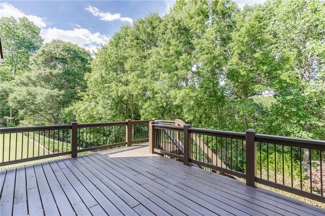 5971 Peacock Lane, Hoschton, GA 30548