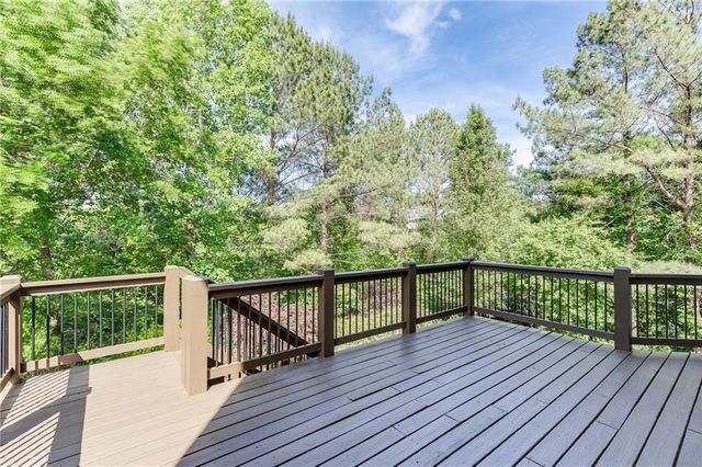 5971 Peacock Lane, Hoschton, GA 30548