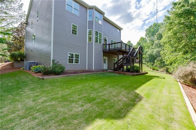 5971 Peacock Lane, Hoschton, GA 30548