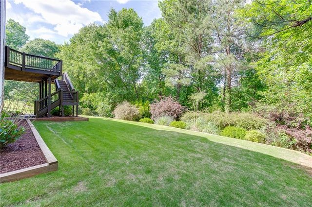 5971 Peacock Lane, Hoschton, GA 30548