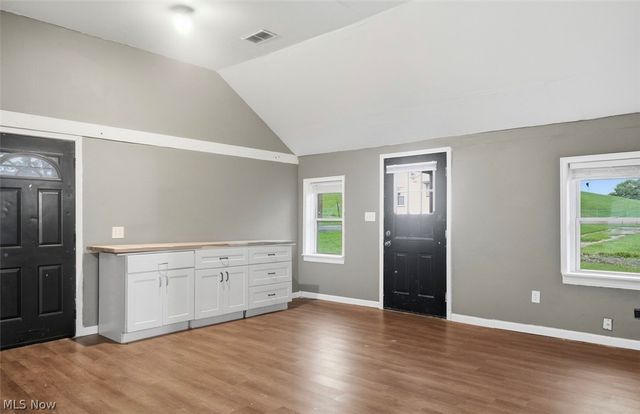 153 N Dunlap Avenue, Youngstown, OH 44509