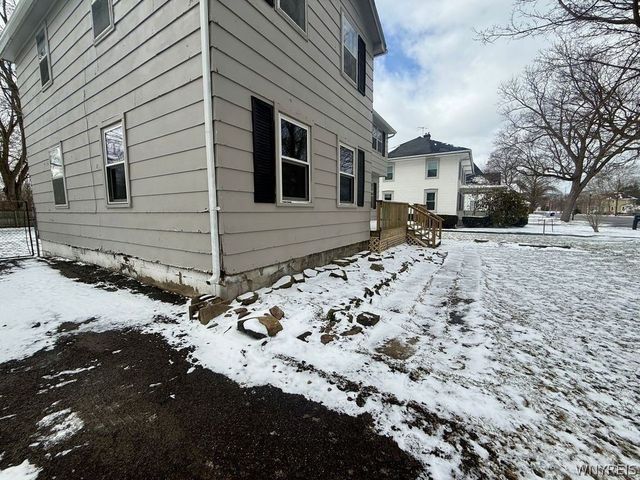 2646 Youngstown Lockport Road, Porter, NY 14131