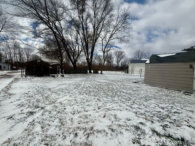 2646 Youngstown Lockport Road, Porter, NY 14131