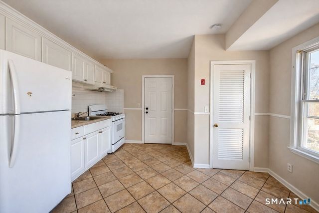 1132 Hancock Avenue 3, Bridgeport, CT 06605