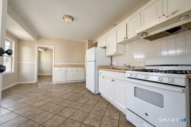 1132 Hancock Avenue 3, Bridgeport, CT 06605