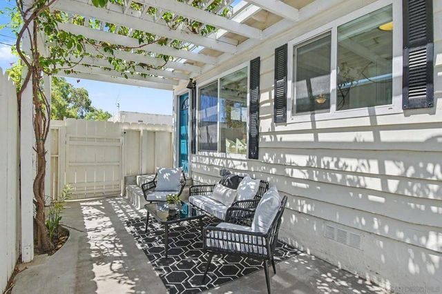 802 Vanderbilt Pl, San Diego, CA 92103